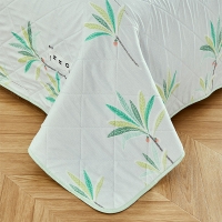 路易卡罗 沁香抗菌乳胶被 夏被棉被冬被单人空调被夏凉被双人春秋被150x200cm